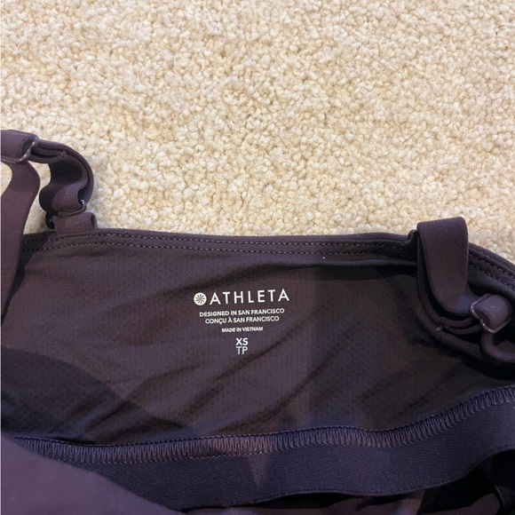 Athleta women’s sports bra - Picture 3 of 4